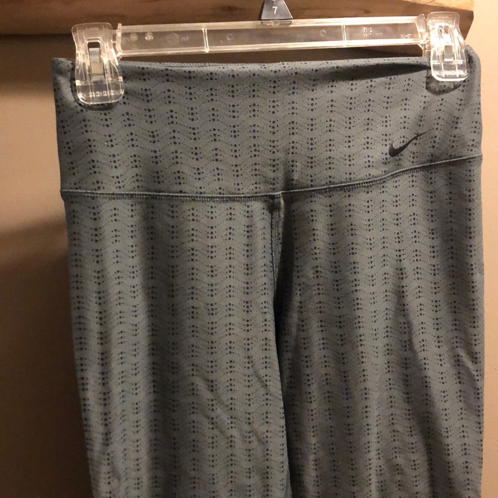 Nike crop leggings